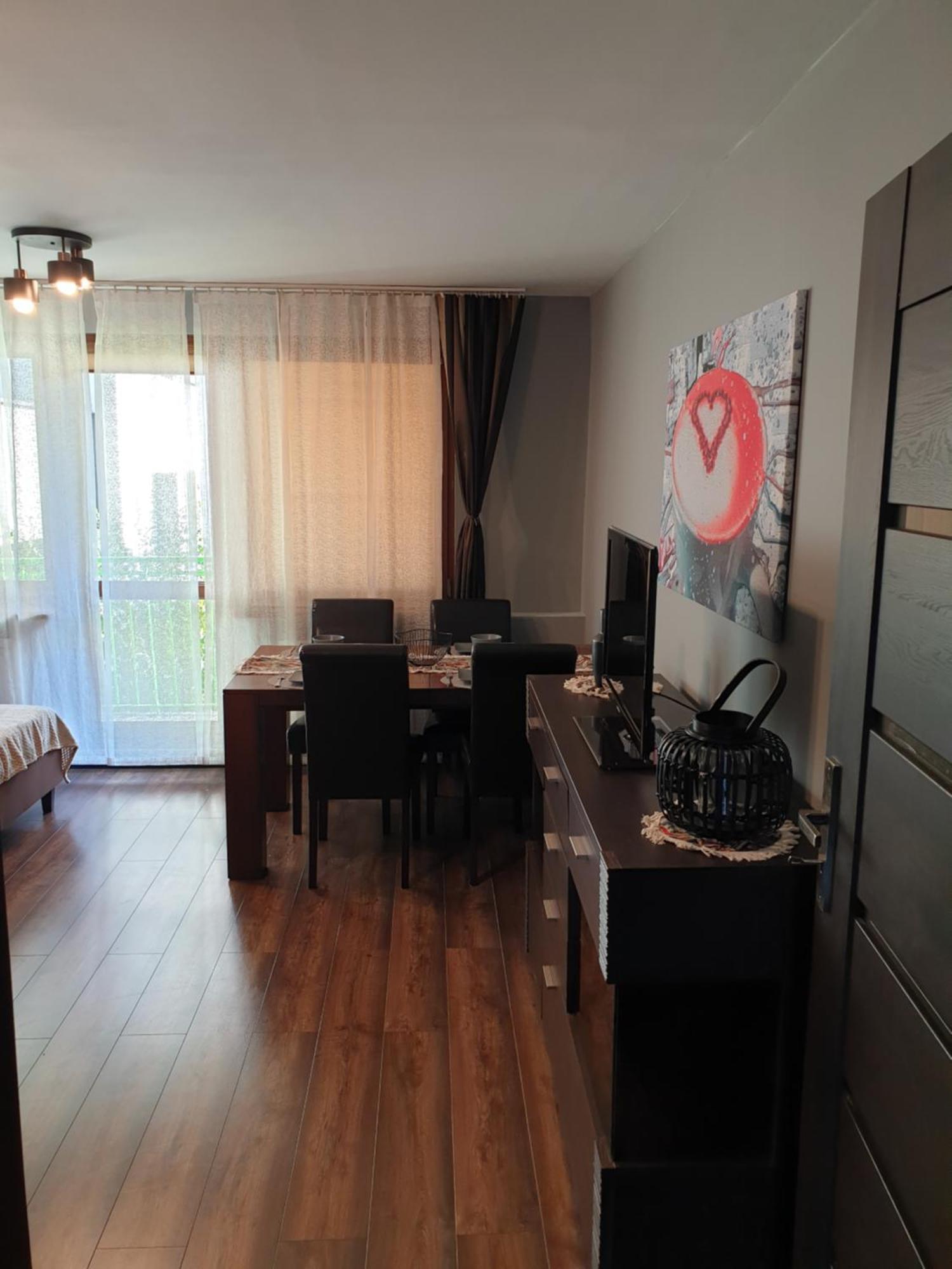 Przestronny Apartament Dla 9 Osob - 4 Sypialnie, Parking Γκλίβιτσε Εξωτερικό φωτογραφία